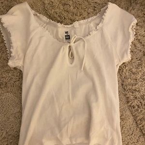 Lettuce sleeve white tie top